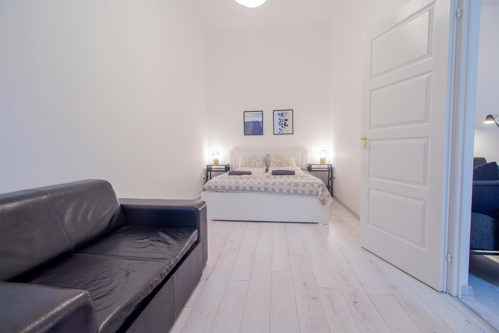 Kalvin 2Bdr Apartment With Ac Budapest Extérieur photo